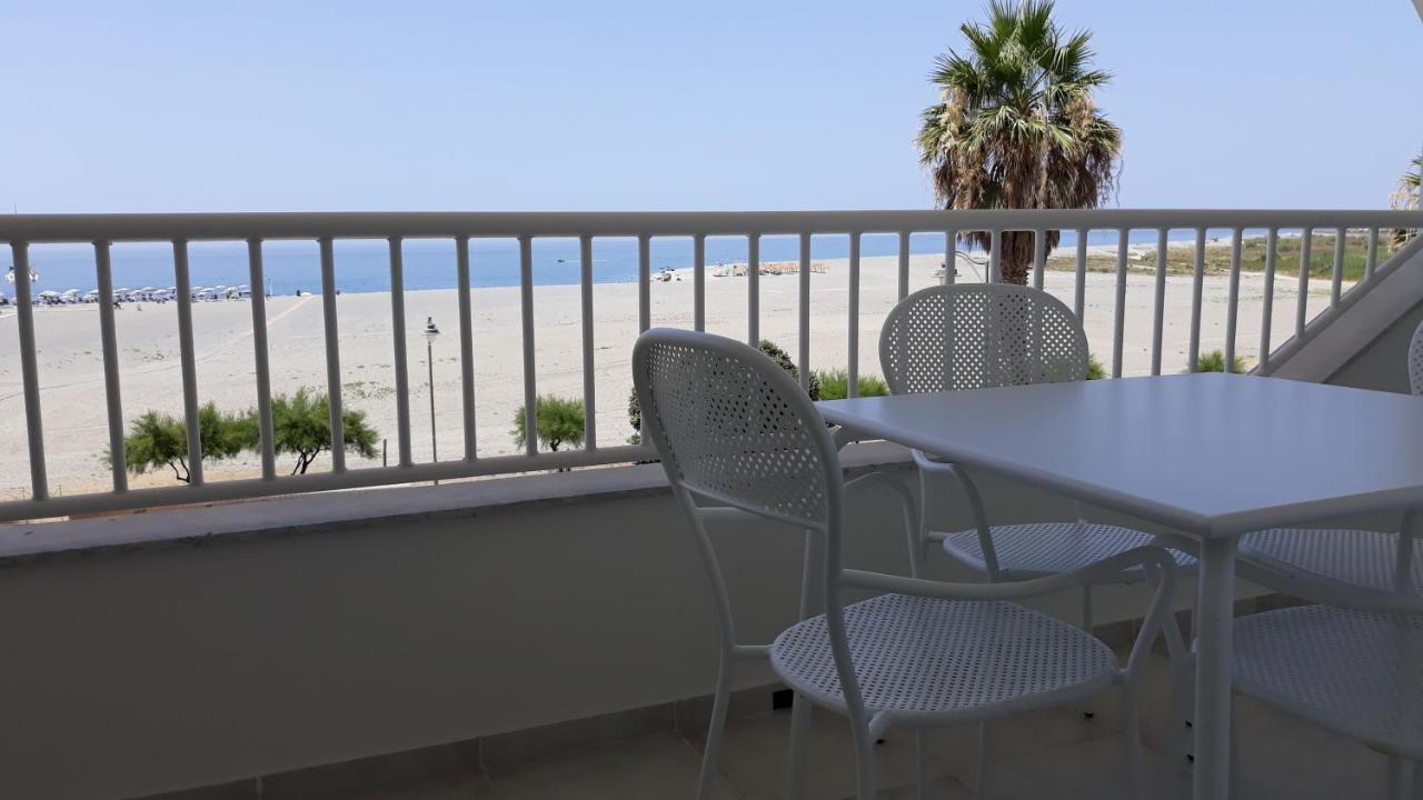 Mare Blu Διαμέρισμα Gizzeria Εξωτερικό φωτογραφία