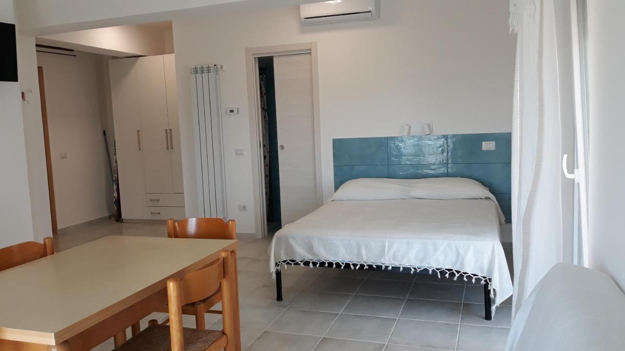 Mare Blu Διαμέρισμα Gizzeria Δωμάτιο φωτογραφία